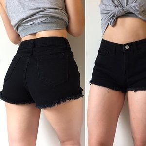 🍋Black Distressed High Rise Denim Shorts